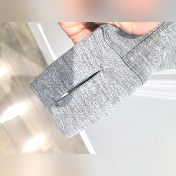 Joe Fresh Active long sleeve. SIZE XL - Picture 3 of 5